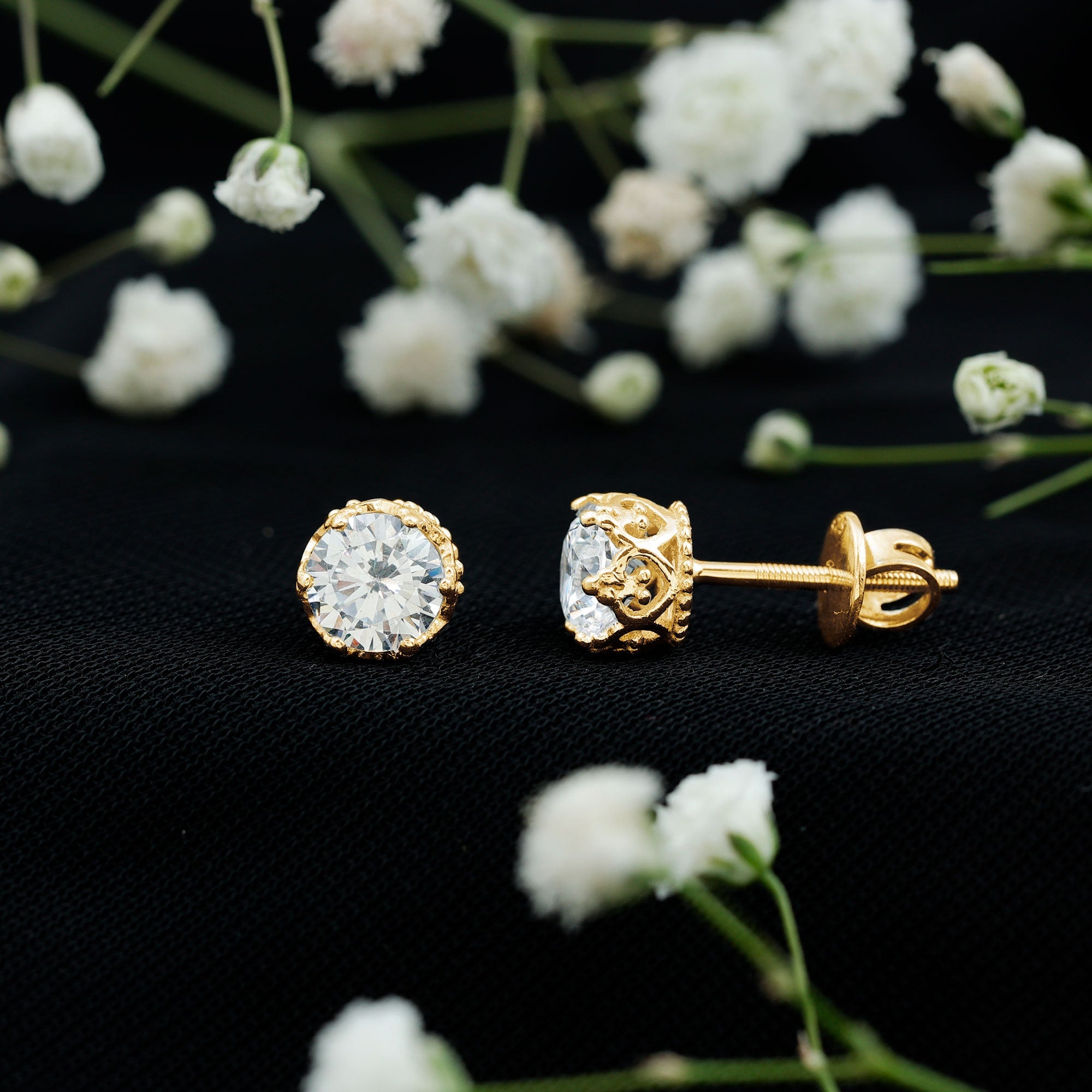 2 CT Round Cut Zircon Solitaire Stud Earrings in Crown Setting