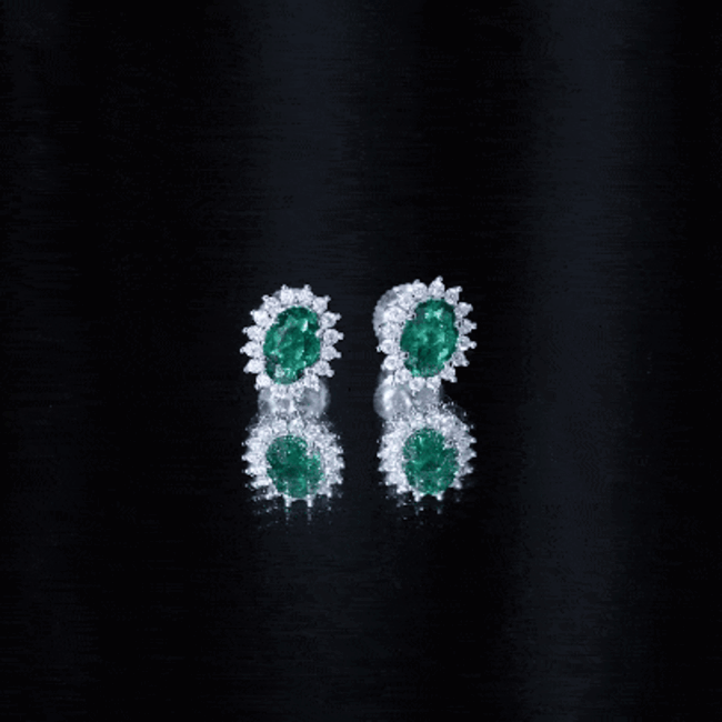 Silver 1.7 Carat Lab Grown Emerald Stud Earrings With Certificate