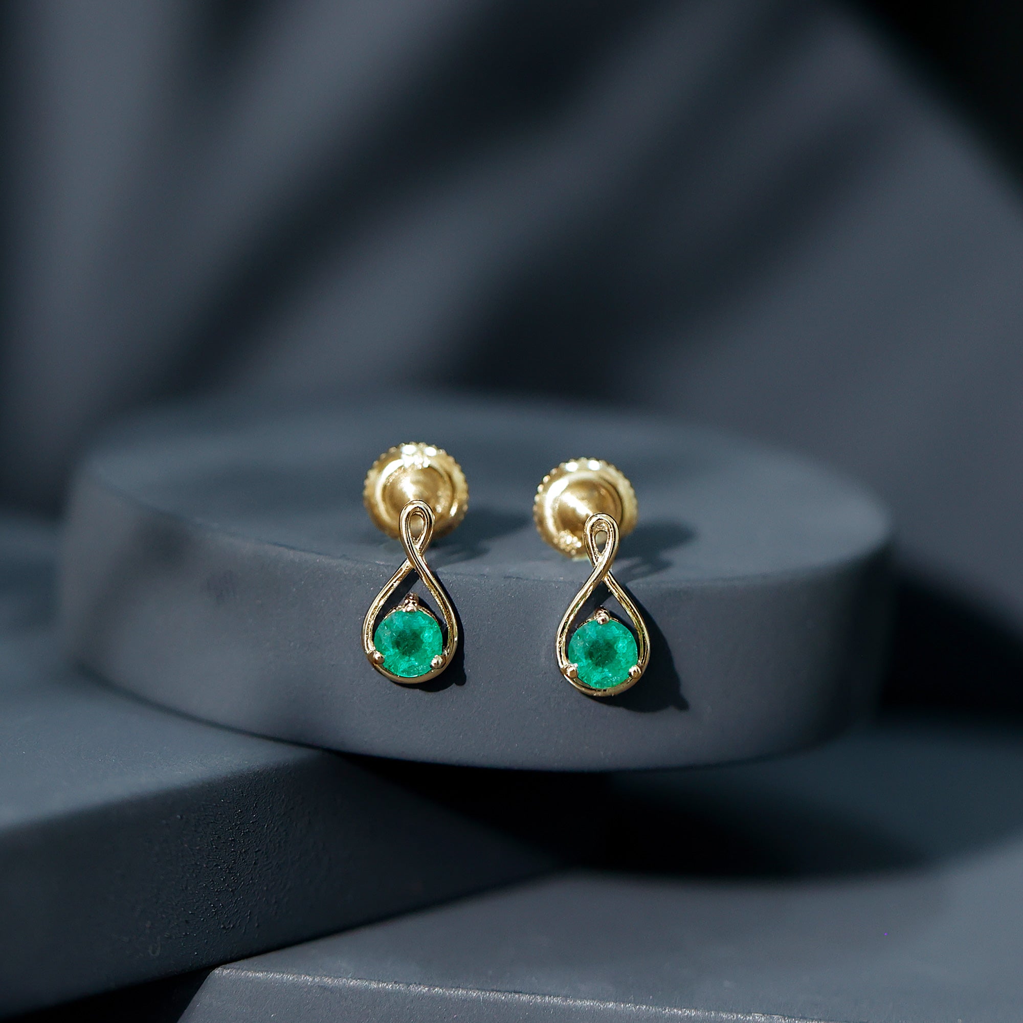 0.99 Carat Round Cut Emerald Solitaire Stud Earrings