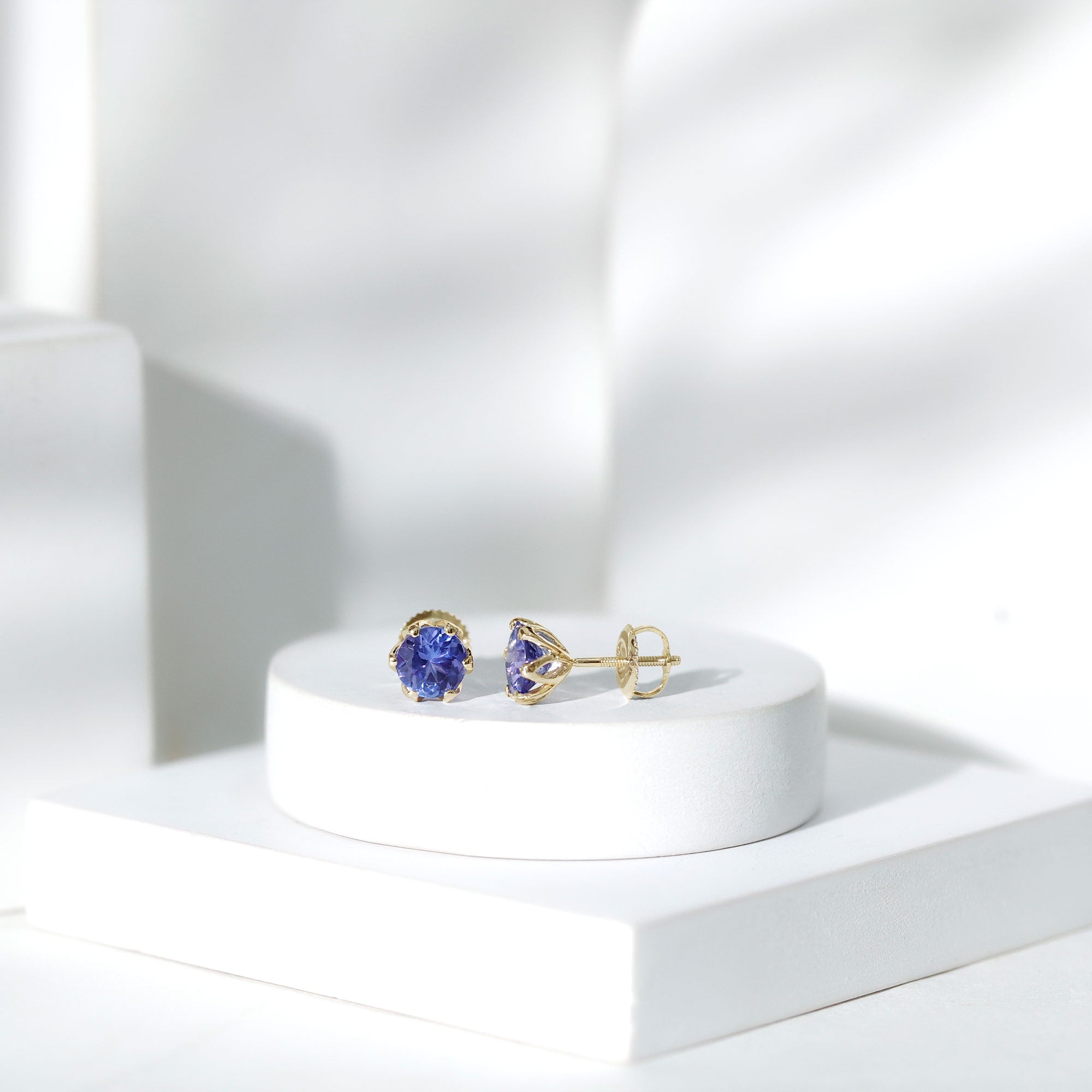 1 Carat Round Cut Tanzanite Solitaire Stud Earrings for Women
