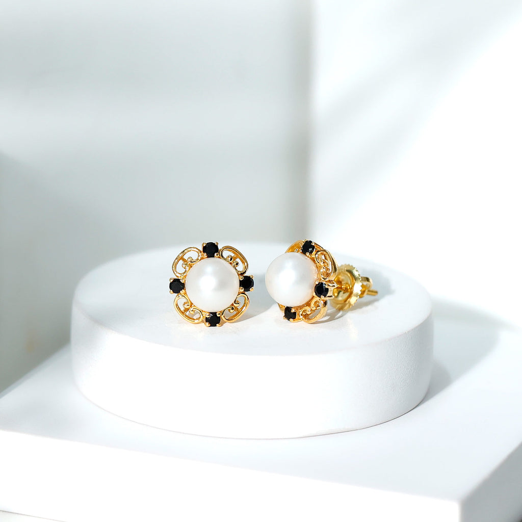 Vintage Style Freshwater Pearl and Black Onyx Stud Earrings