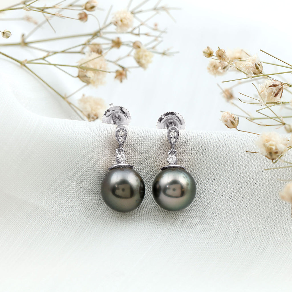 15 Carat Tahitian Pearl Drop Earrings with Diamond
