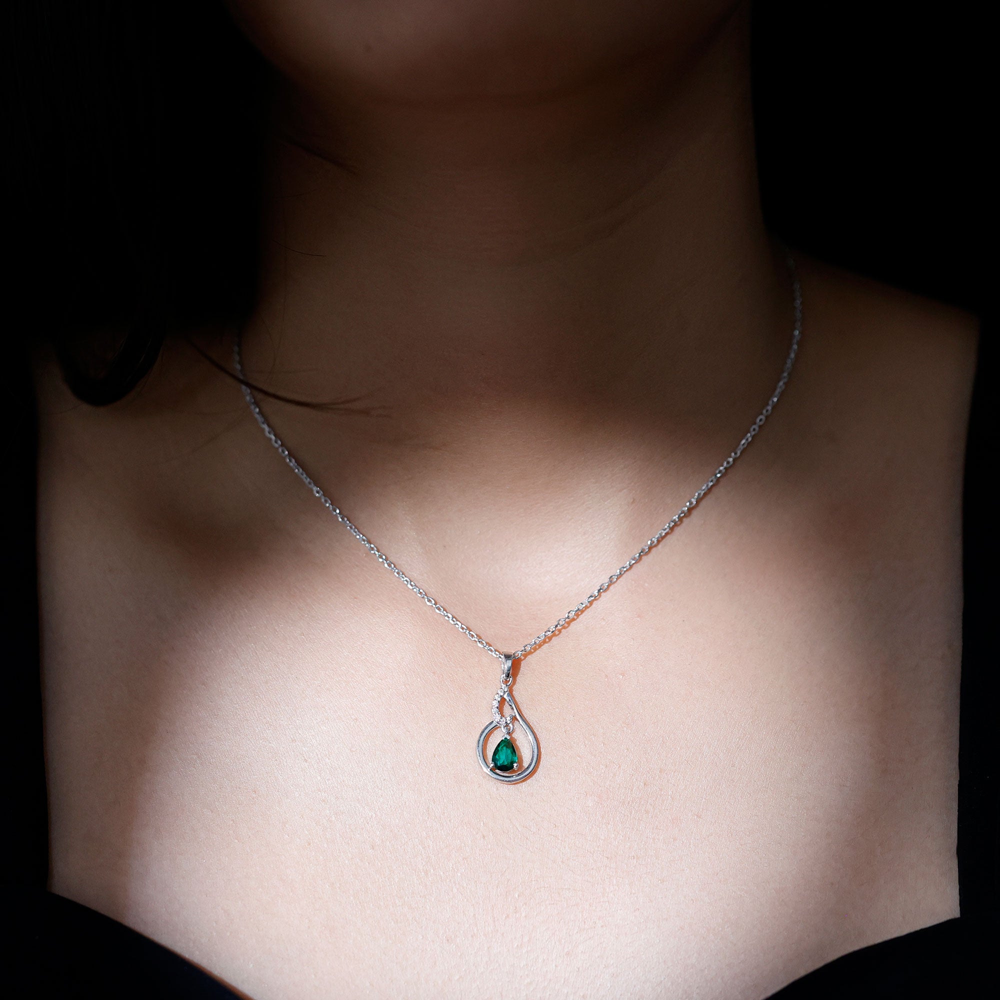 Certified 0.7 Carat Lab Grown Emerald Teardrop Necklace with Chain