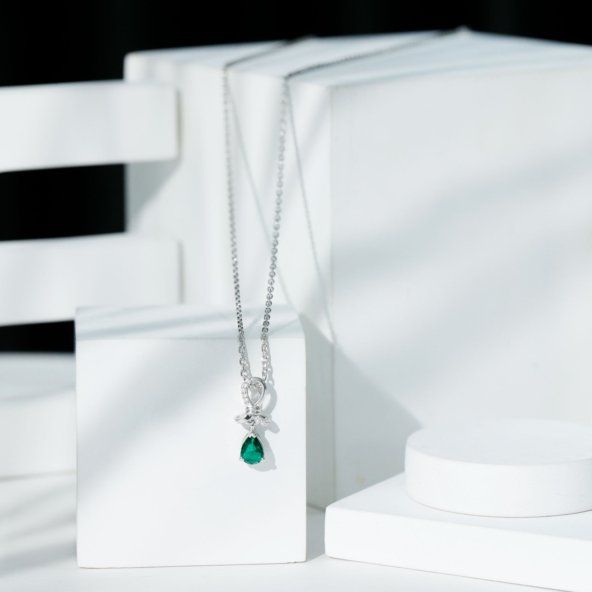 Certified Pear Shape Lab Grown Emerald Designer Necklace with Silver Chain