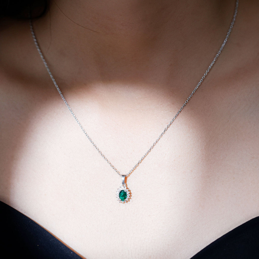 Certified 0.85 Carat Lab Grown Emerald Oval Necklace with Chain