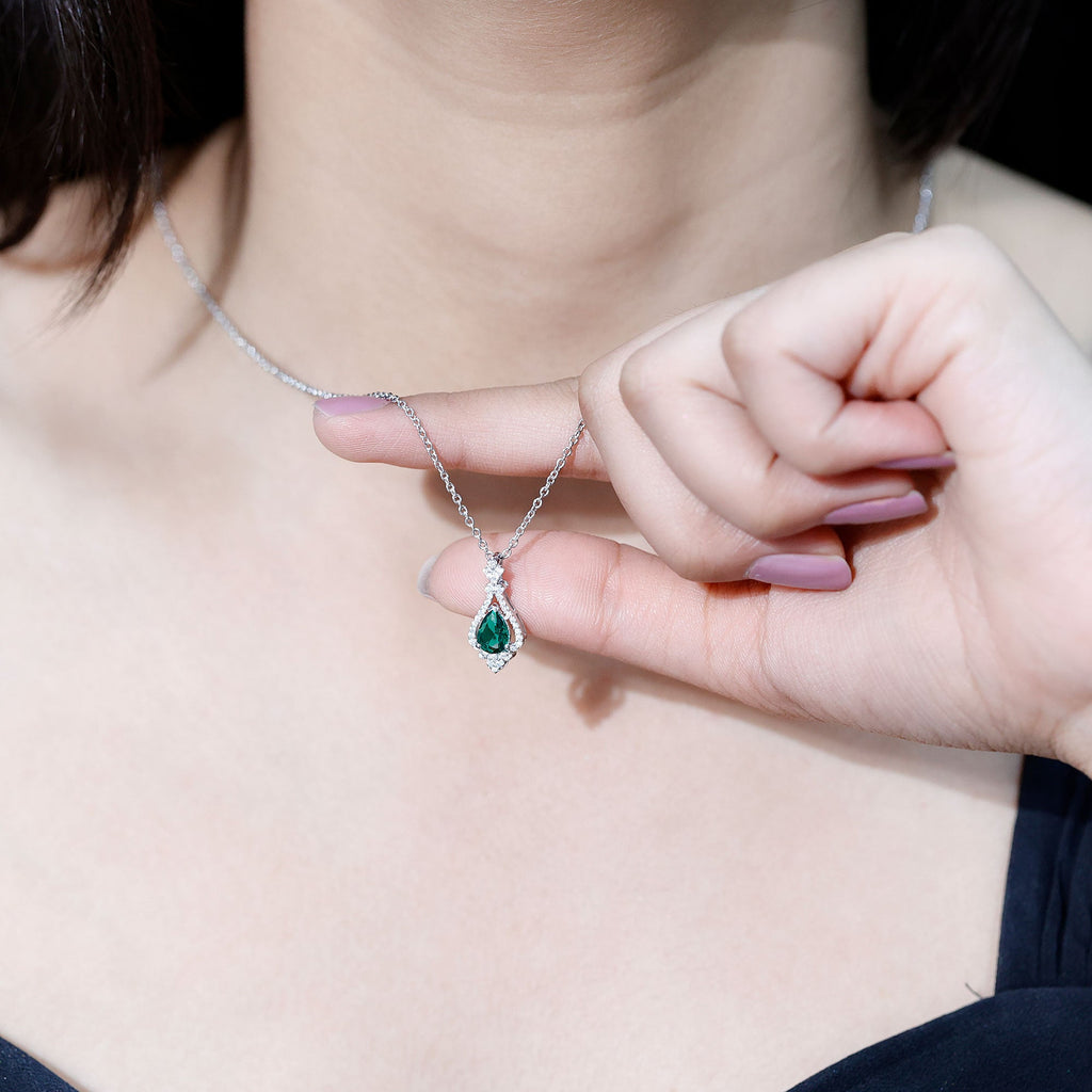 Vintage Inspired Lab Grown Emerald 0.75 Carat Bridal Necklace with Silver Chain