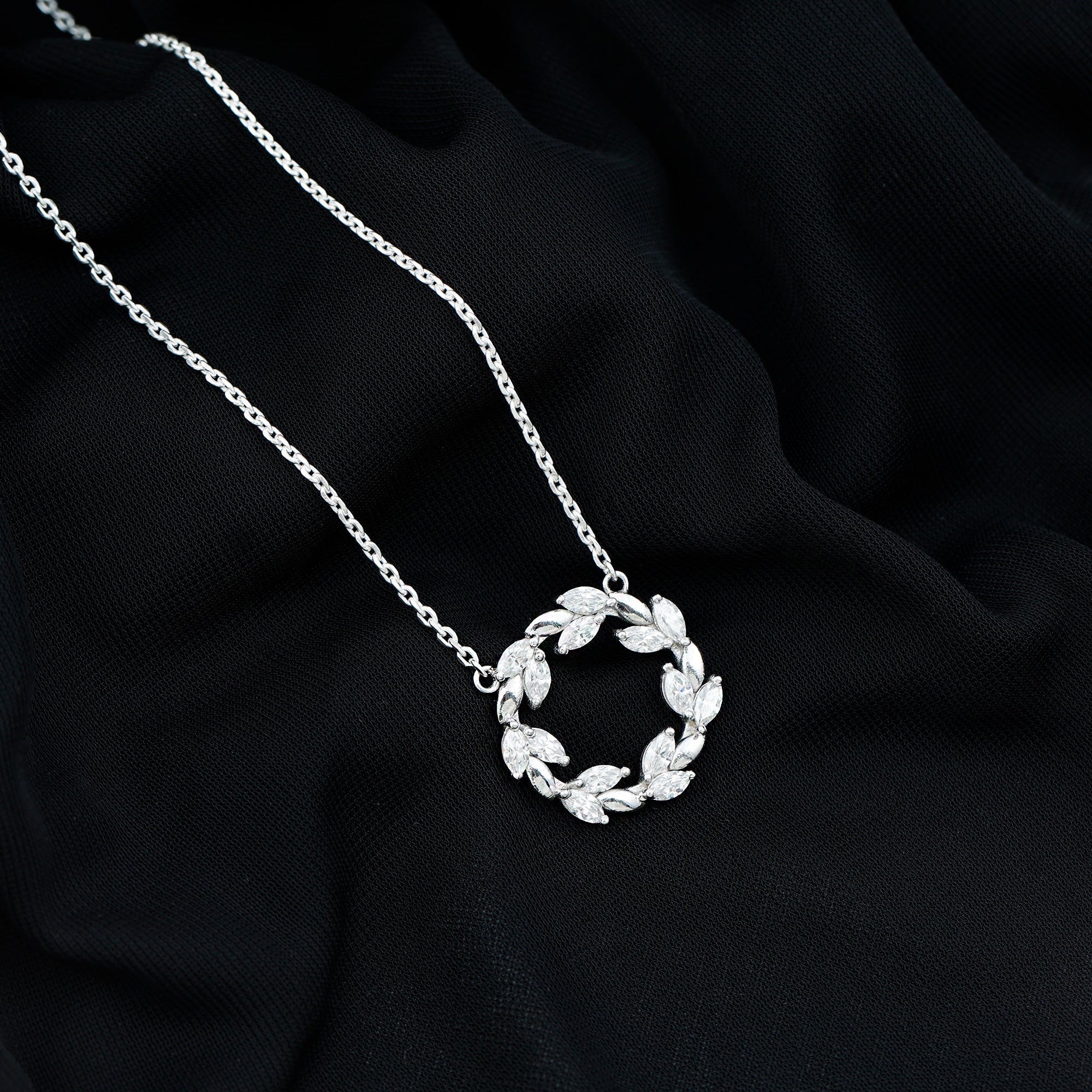 Lab Grown Diamond Nature Inspired Circle Necklace