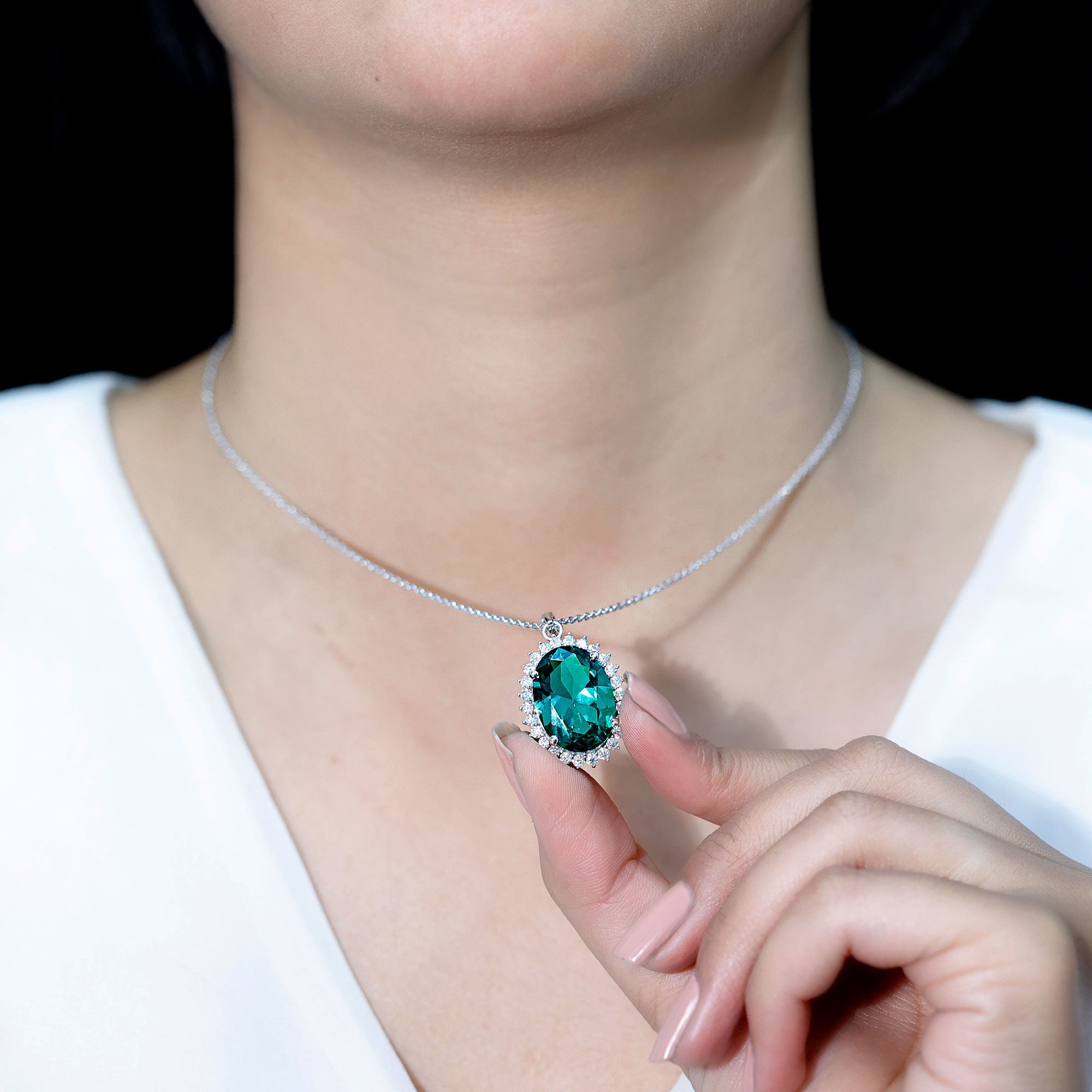 AAAA Quality 14 Carat Lab Grown Emerald Statement Necklace With Silver Chain