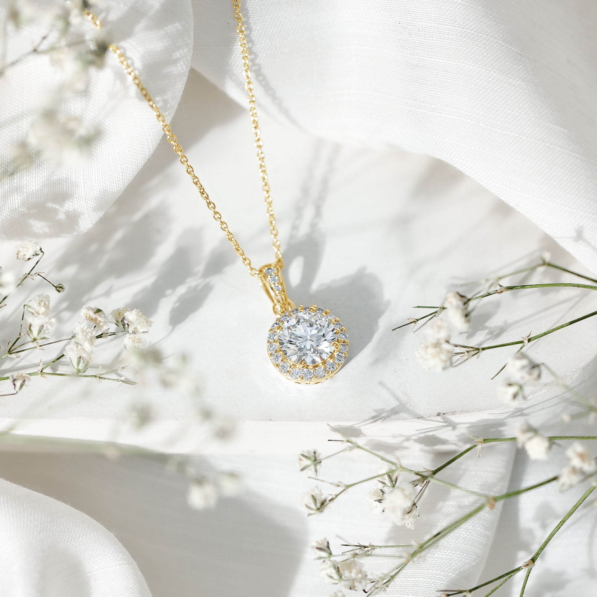 Round Cubic Zirconia Classic Halo Pendant