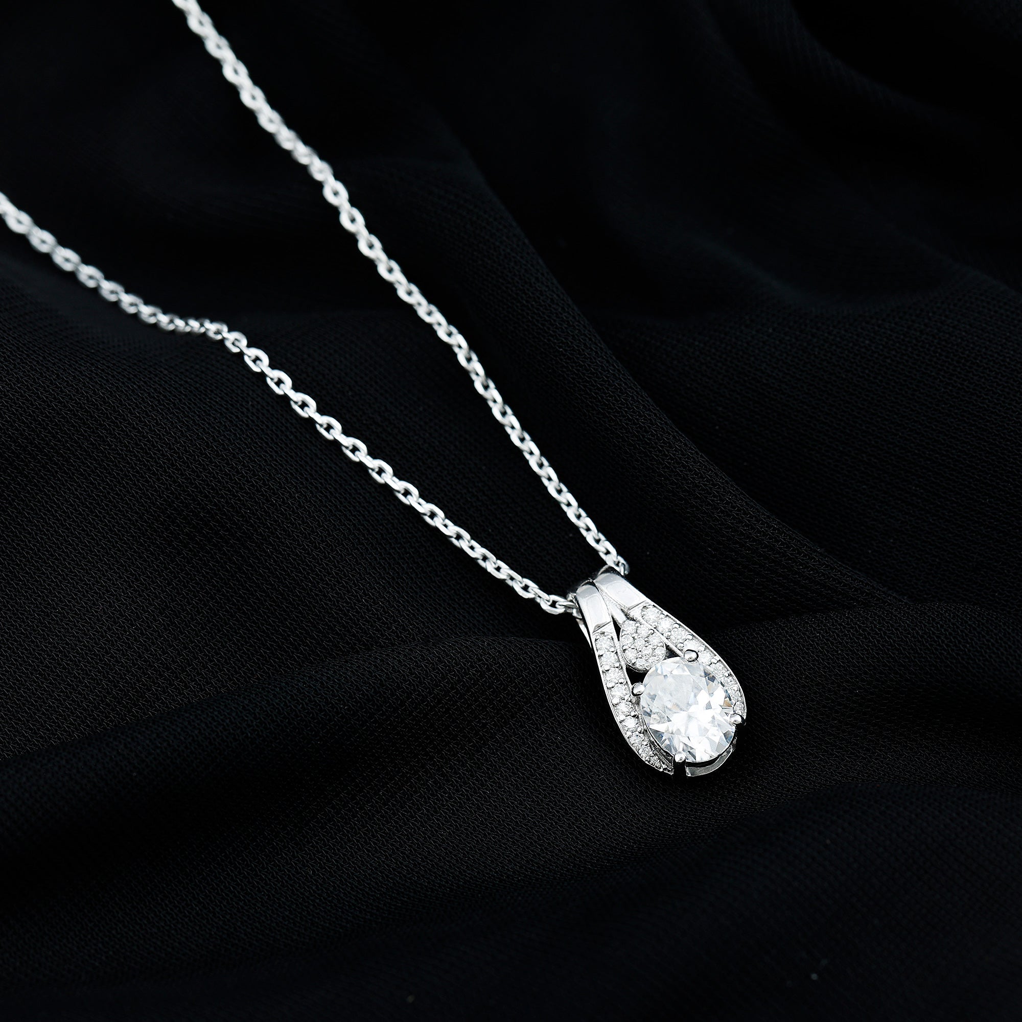 Certified 2 Carat Oval Moissanite Teardrop Pendant for Wedding