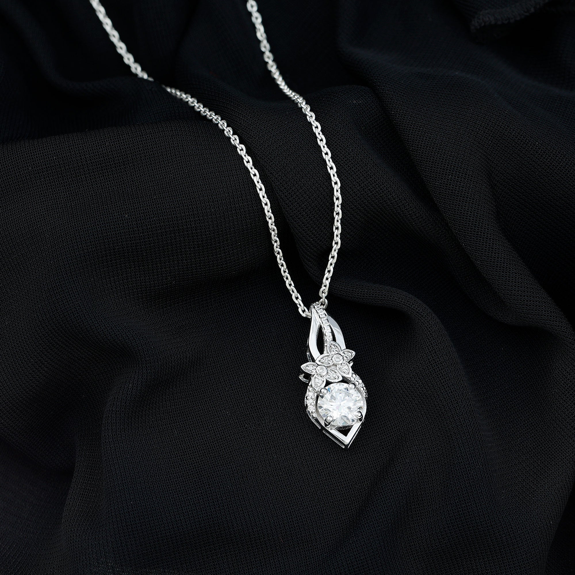 Certified Moissanite Designer Bridal Necklace For Wedding
