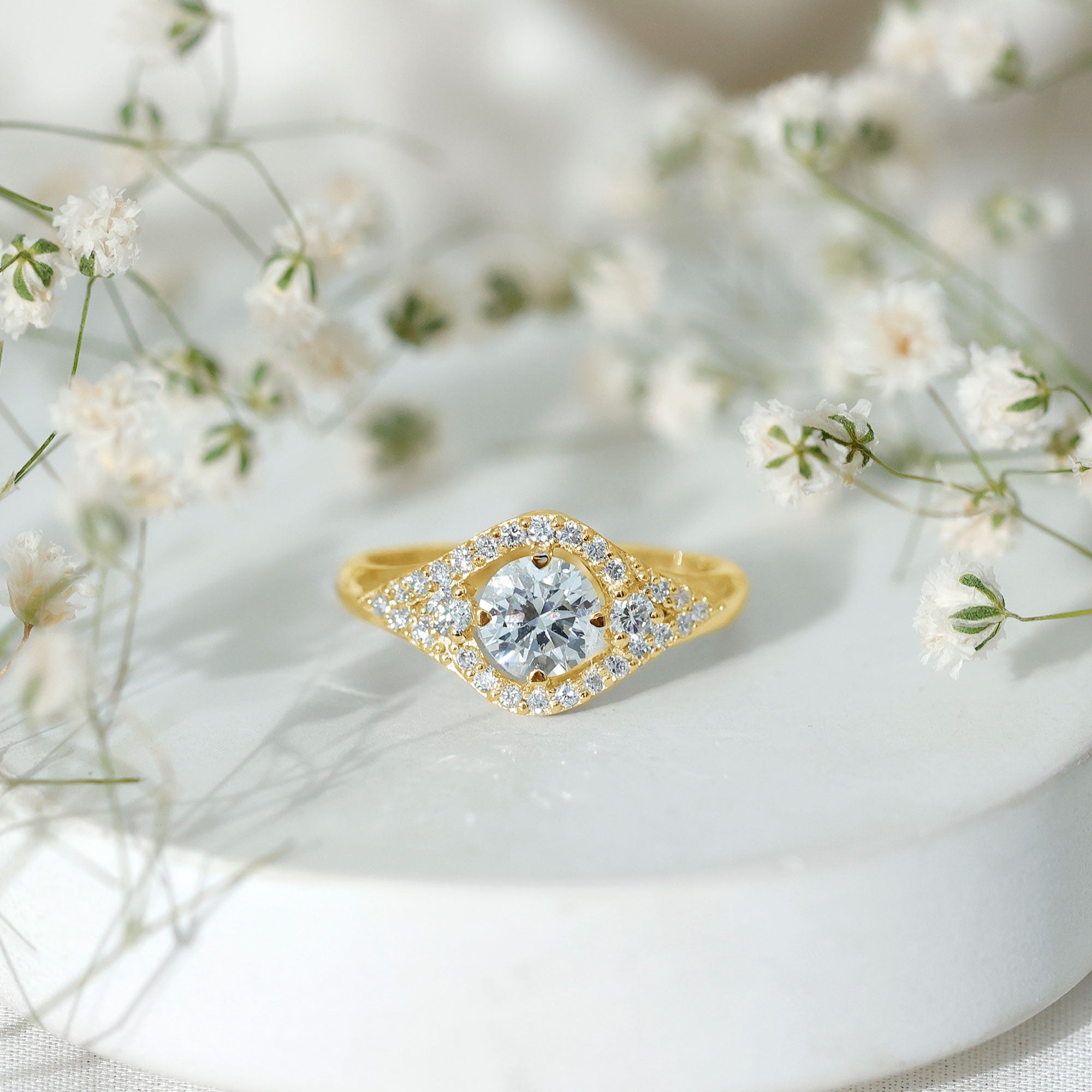 Certified 6 MM Lab Grown Diamond Classic Engagement Ring