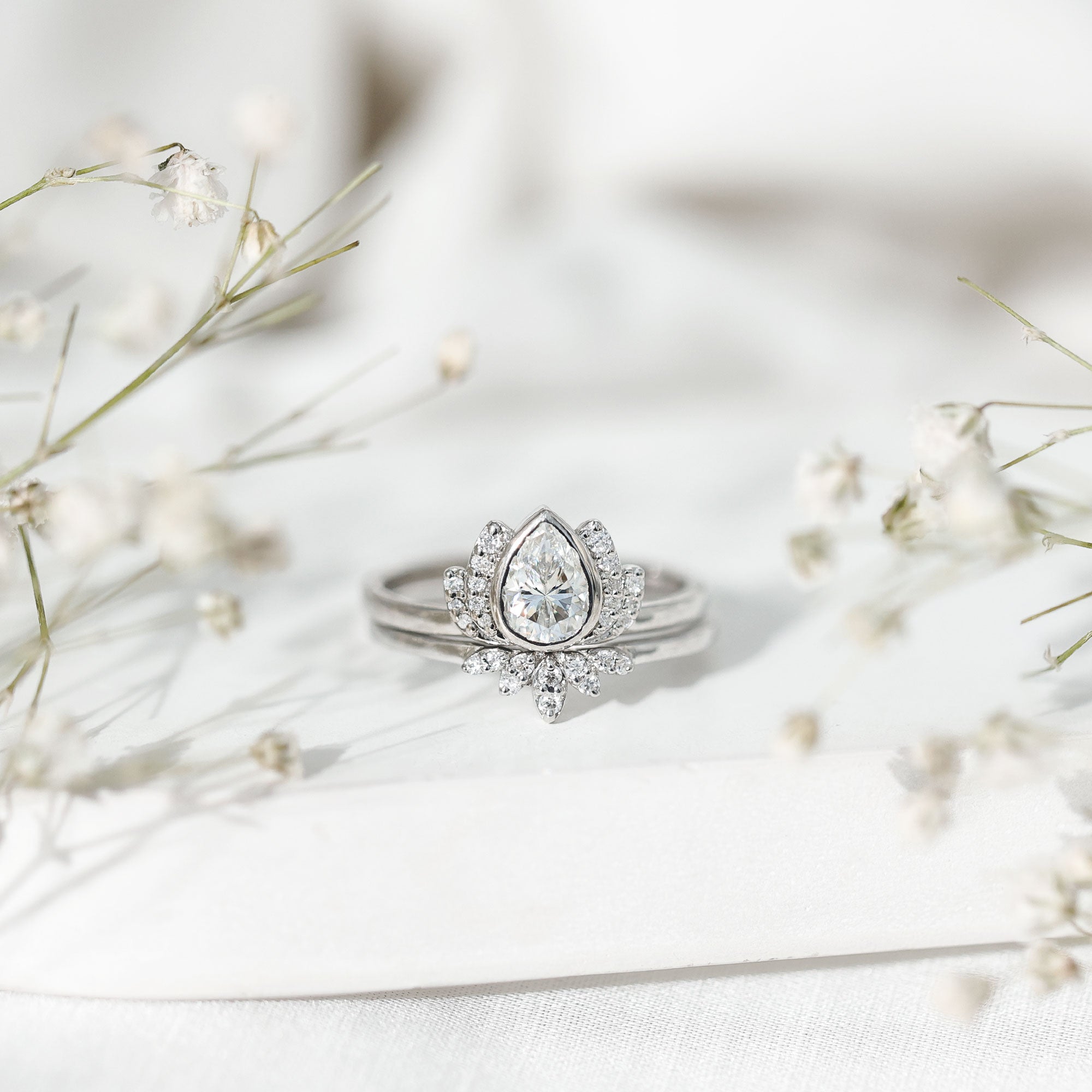 Certified Zircon Lotus Floral Bridal Wedding Ring Set
