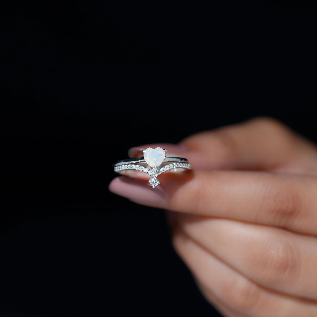 0.7 Carat Heart Ethiopian Opal Wedding Ring Set with Diamond