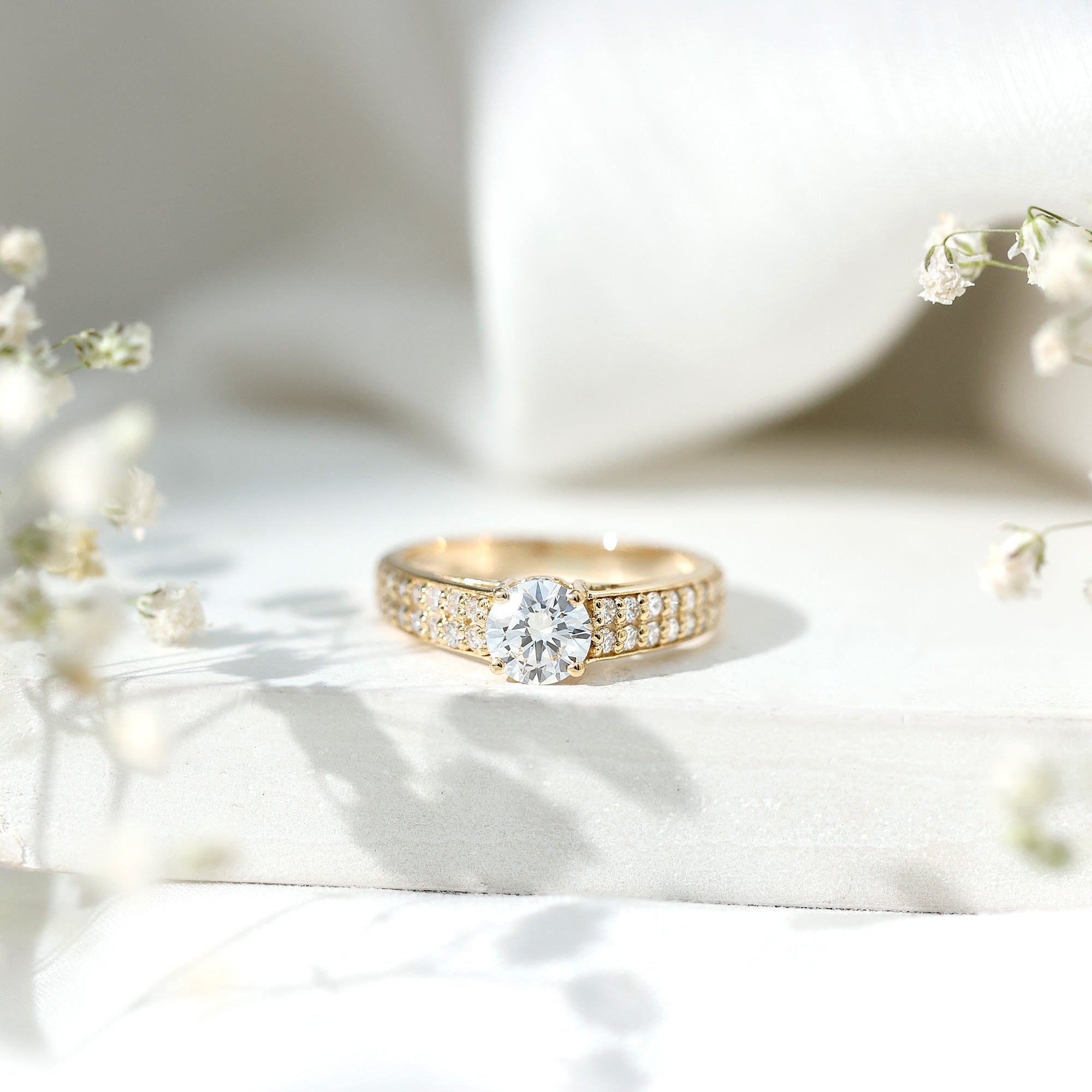 Certified Lab Grown Diamond 1Ct Engagement Ring With Side Stones