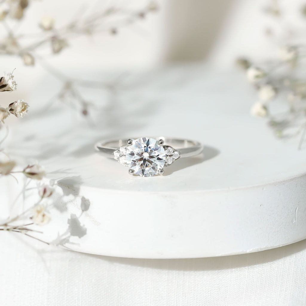 Classic Lab Diamond Circle Engagement Ring With Certificate