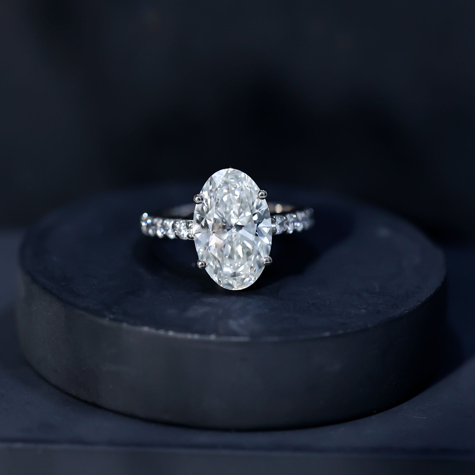 5 Carat Big Lab Grown Diamond Oval Engagement Ring with IGI Certificate