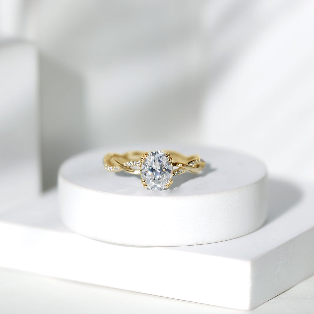 7X9 mm Lab Grown Diamond Oblong Engagement Ring