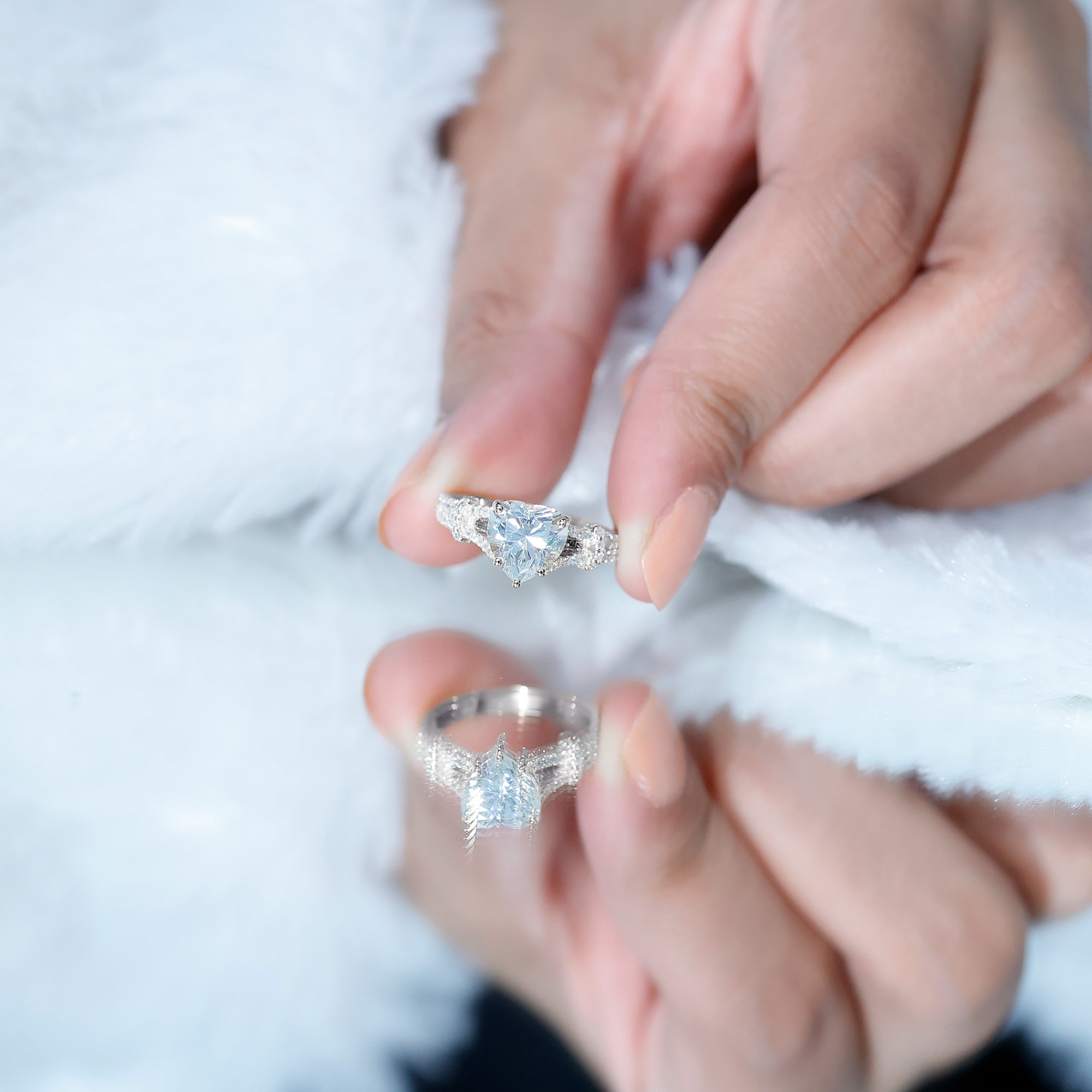 8 mm Lab Grown Diamond Heart Shape Engagement Ring