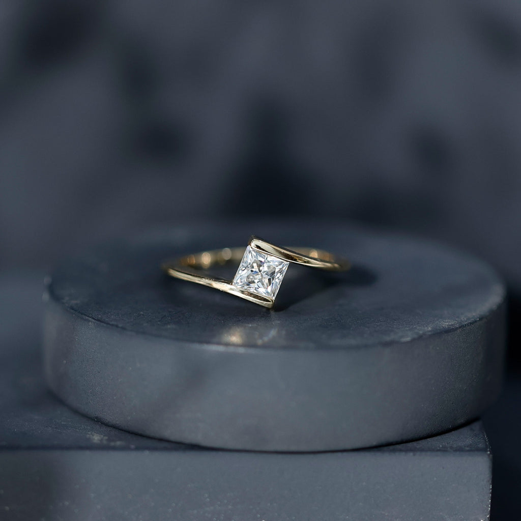 5 mm Princess Cut Lab Grown Diamond Ring With Tension Setting