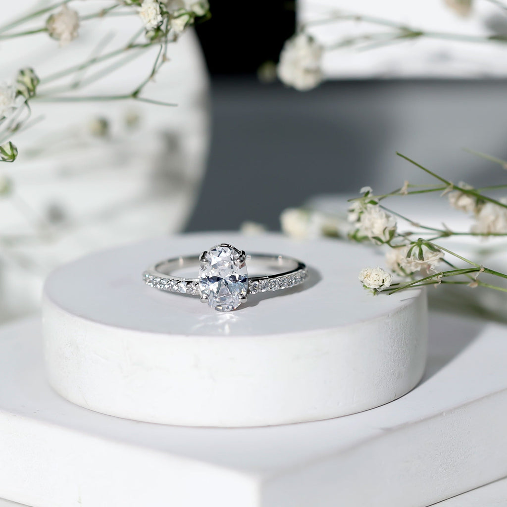 1.2 Carat Oval Cut Solitaire Zircon Engagement Ring with Side Stones