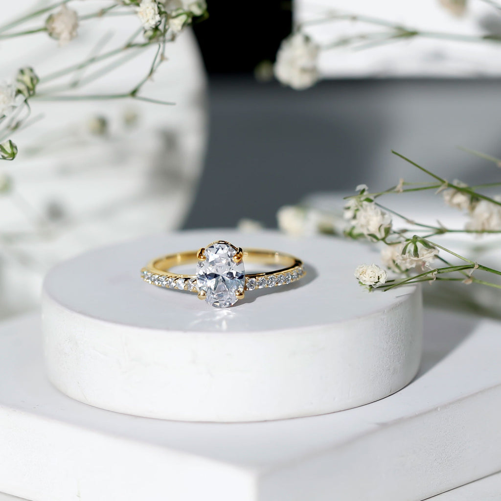 1.2 Carat Oval Cut Solitaire Zircon Engagement Ring with Side Stones