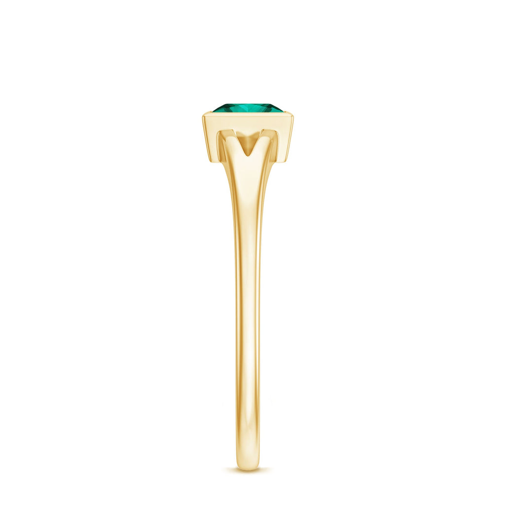 5mm Princess Cut Lab Grown Emerald Solitaire Ring with Split Shank