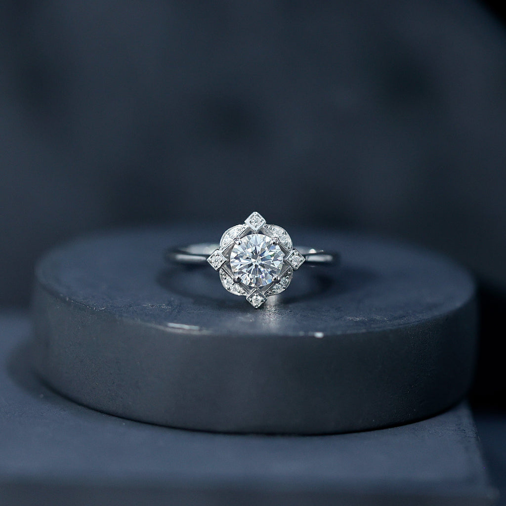 Vintage Looking Cubic Zirconia Engagement Ring for Her