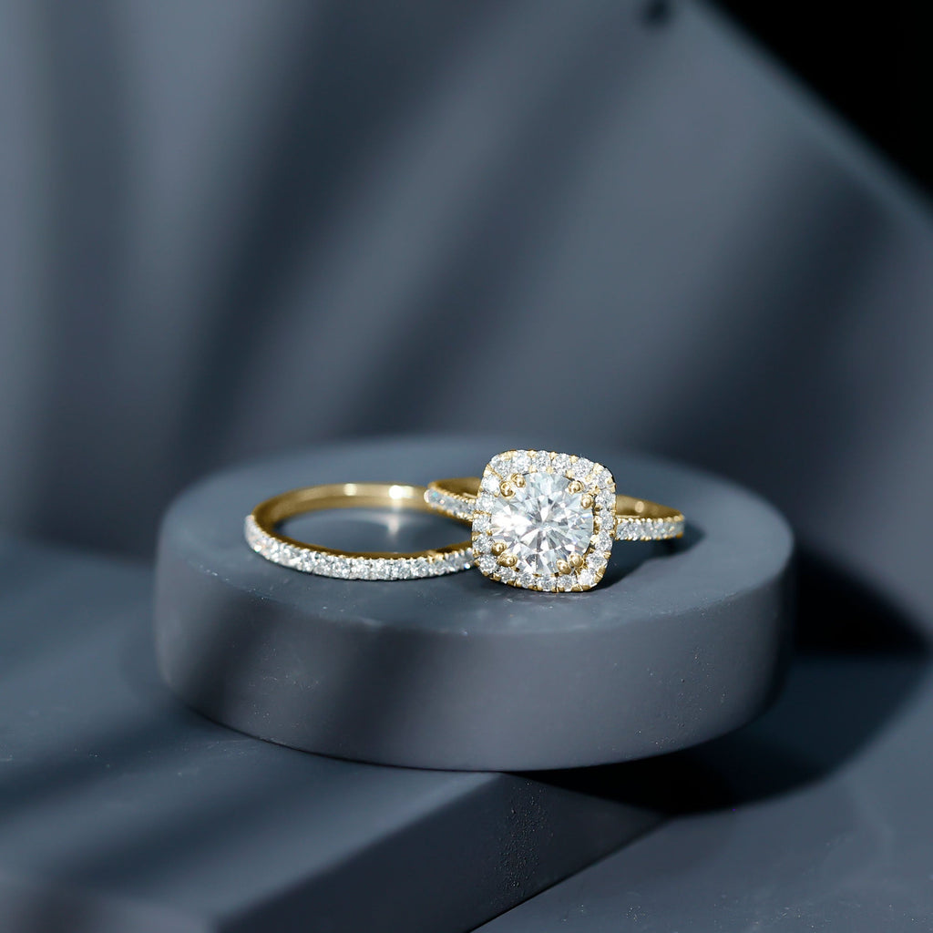 3 CT Round Cubic Zirconia Wedding Ring Set For Bride