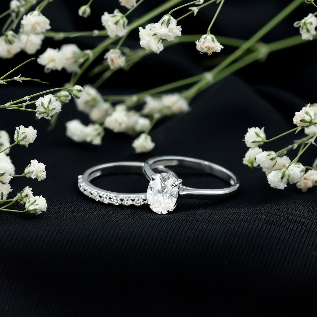 Oval Cut Solitaire Moissanite Bridal Ring Set